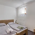 Vlasta 4* Karlovy Vary