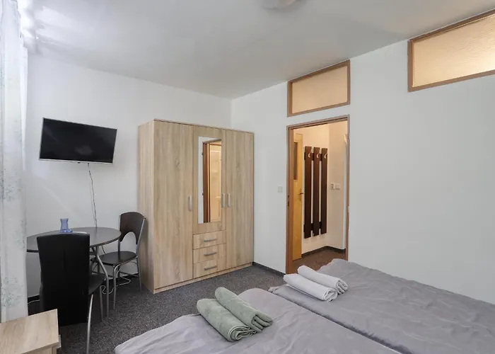 Vlasta 4* Karlovy Vary